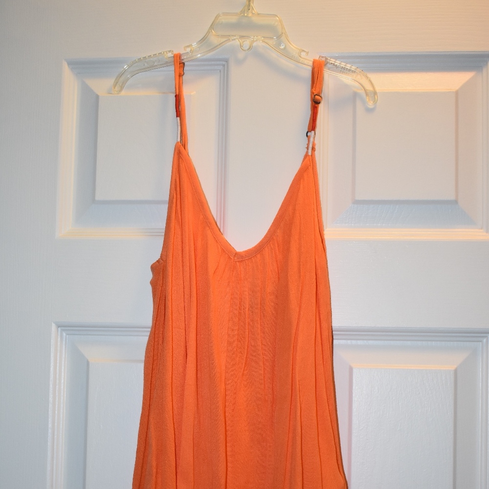 Roxy tank